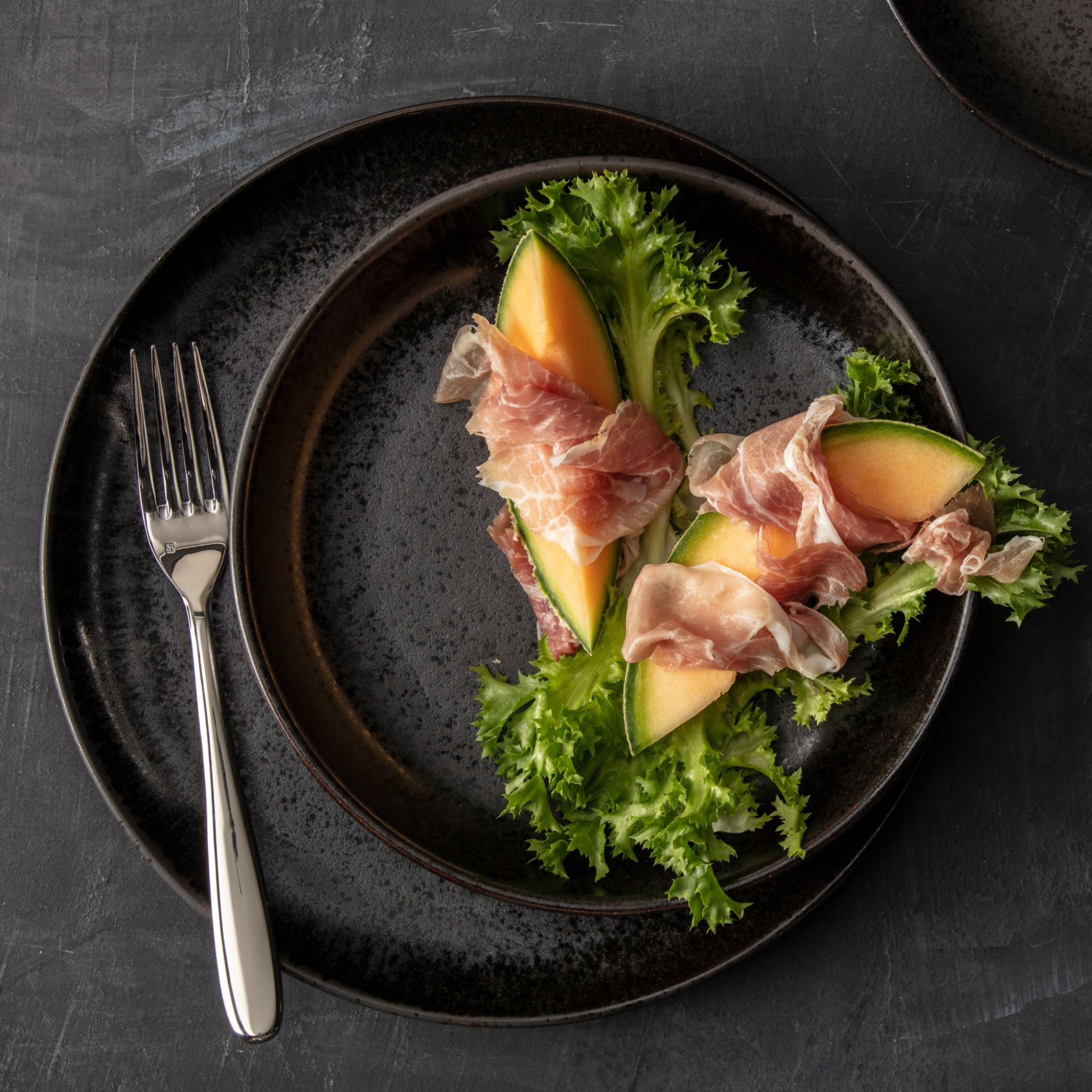 サウンド ミッドナイト / フラットプレート 20cm