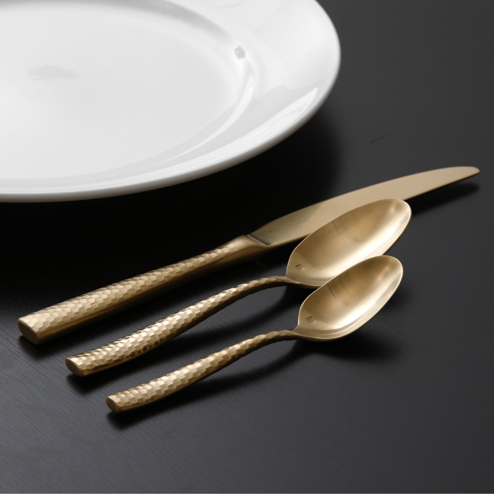 ルッカ ファセット ゴールド / テーブルナイフ